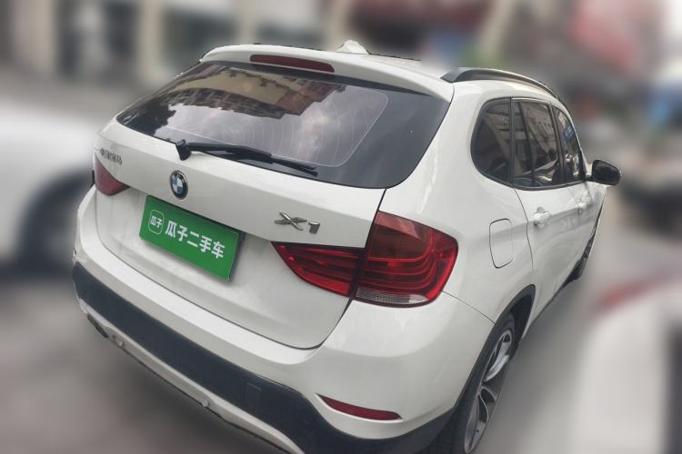 Used BMW X1 2015 sDrive18i Leading Edition Rear Right 45 Deg