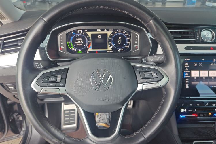 Used Volkswagen Magotan GTE Plug-in Hybrid 2022 GTE Luxury Model
