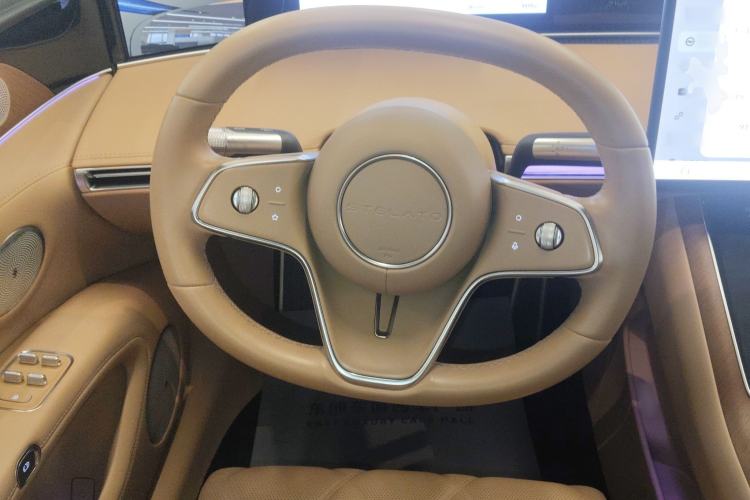 Used Hima Stelato S9 2024 All-Electric Ultra Four-Wheel-Drive Flagship Edition Steering Wheel
