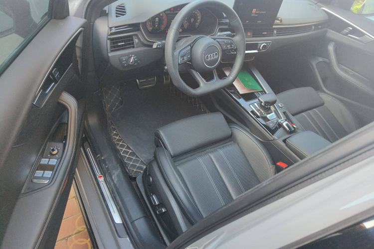 Used Audi A4L 2024 40 TFSI Luxury Dynamic Edition Driver Seat