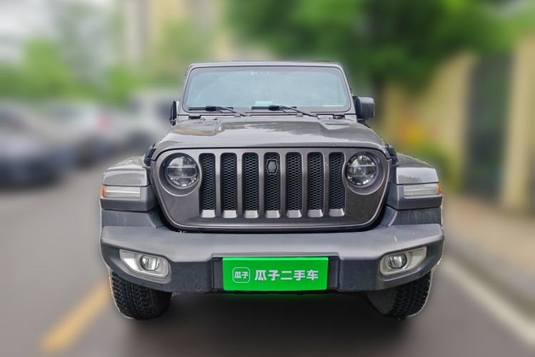 Used Jeep Wrangler 2019 2.0T Sahara 4-Door Version China V Standard
