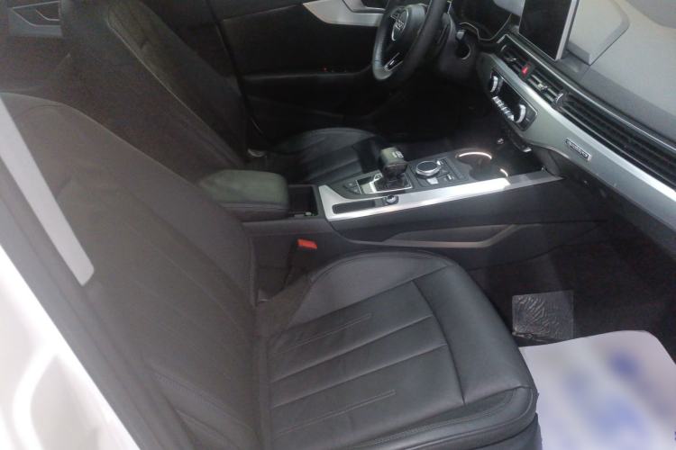 Used Audi A4L 2019 40 TFSI Fashion Edition China VI Emission Standard