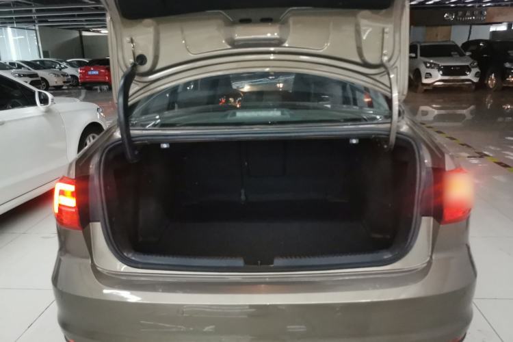 Used Volkswagen Sagitar 2018 1.6L Automatic Comfort Model
