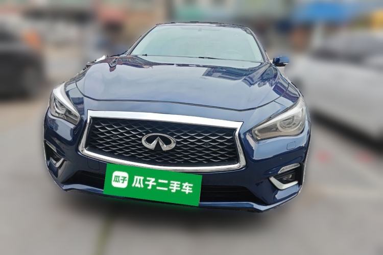 Used Infiniti Q50L 2018 2.0T Enjoyment Version China VI Standard
