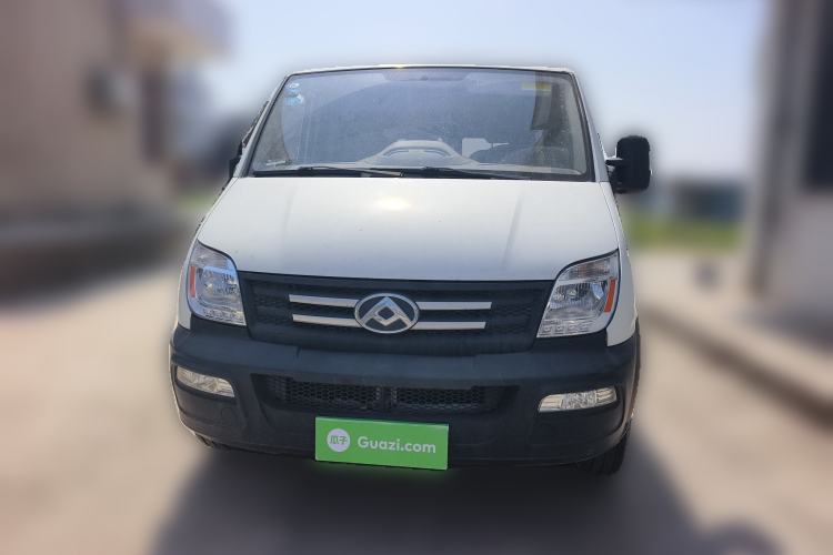 Used SAIC MAXUS Xintu V80 2019 2.5T Classic Model 6-Speed Manual – Aoyuntong Modified Version Short Wheelbase Ultra-Low Roof 5/6 Seats