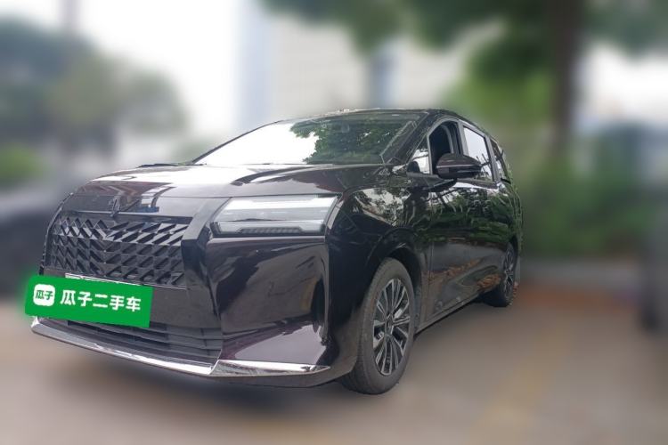 Used Wuling Starlight 730 2025 Model Plug-in Hybrid 125km Luxury Edition