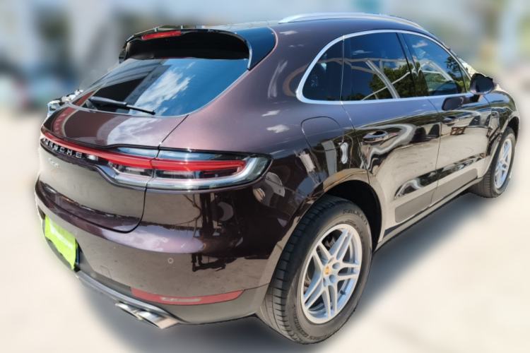 Used Porsche Macan 2020 Macan 2.0T Rear Right 45 Deg