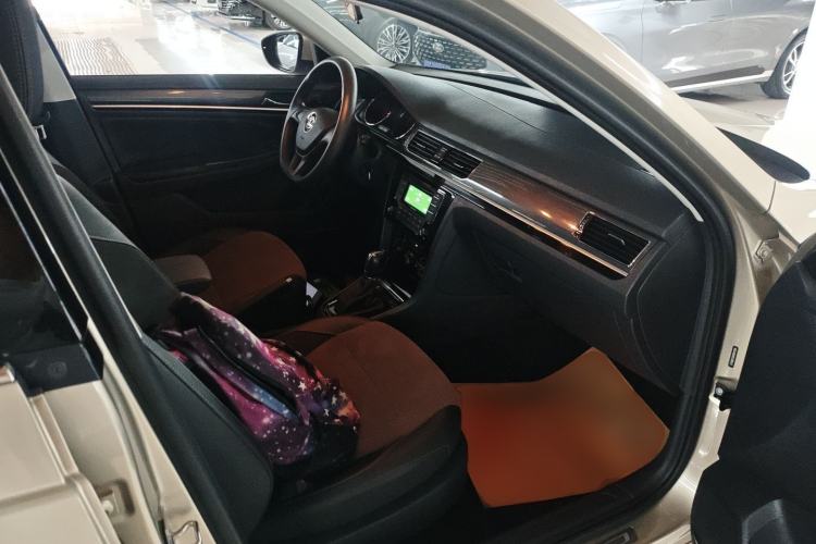 Used Volkswagen C-TREK 2017 230TSI DSG Comfort Version Right Front Seat