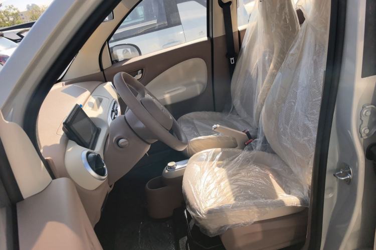 Used Wuling Hongguang MINIEV 2025 Four-Door Version Advanced Edition Left Front Seat