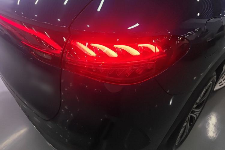 Used Mercedes-Benz EQE SUV 2023 350 4MATIC Luxury Edition Right Rear Taillight