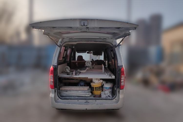 Used Wuling Hongguang V 2020 1.5L Commercial Vehicle China VI LAR