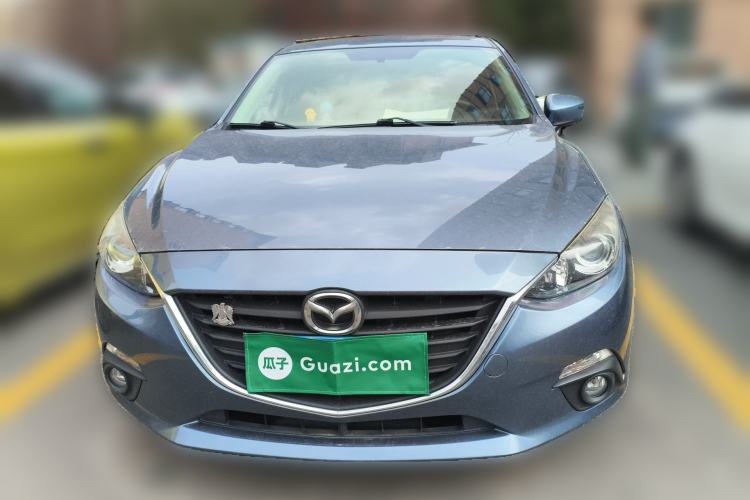 Used Mazda 3 Axela 2016 Hatchback 1.5L Automatic Luxury Model
