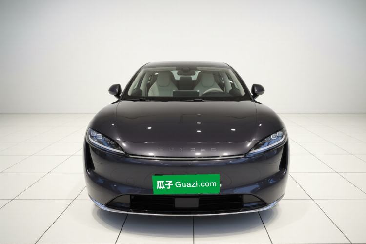Used Hima Luxeed R7 2024 All-Electric 802 km Max Front