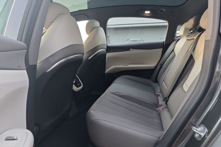 Used Deepal L07 2024 230Max Qiankun Intelligent Driving ADS SE Range-Extended Version