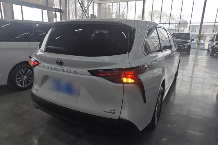 Used Toyota SIENNA 2023 2.5L Hybrid Comfort Edition