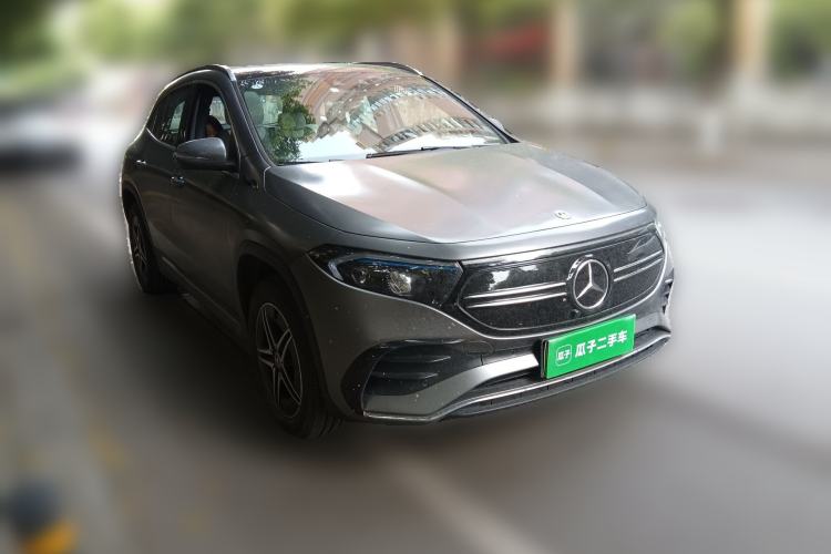 Used Mercedes-Benz EQA 2022 EQA 300 4MATIC Launch Edition Front Right 45 Deg