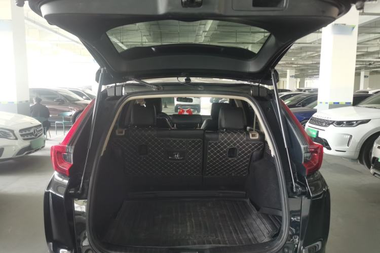 Used Honda CR-V 2021 240TURBO CVT 2WD Comfort Version Trunk