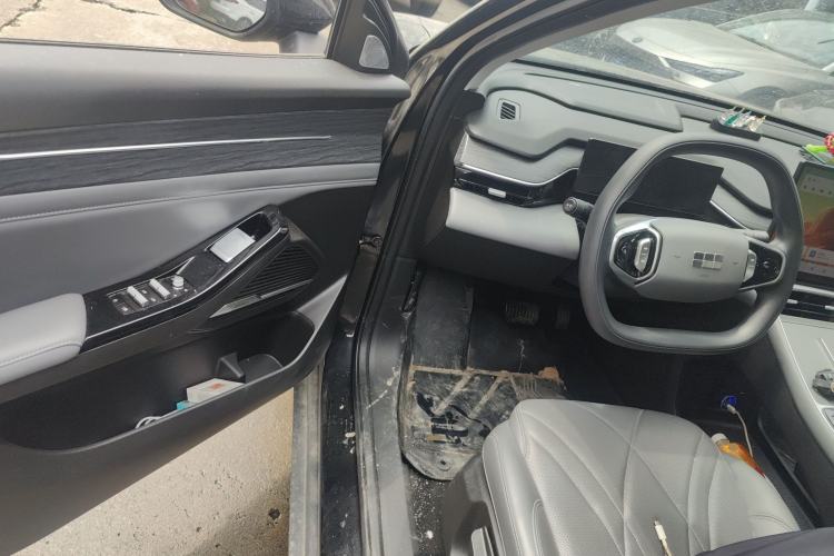 Used Geely Galaxy L6 2025 EM-i 60km Launch Edition Driver Seat