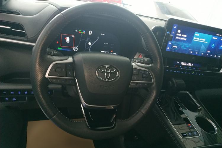 Used Toyota Sienna 2021 2.5L Hybrid Platinum Edition