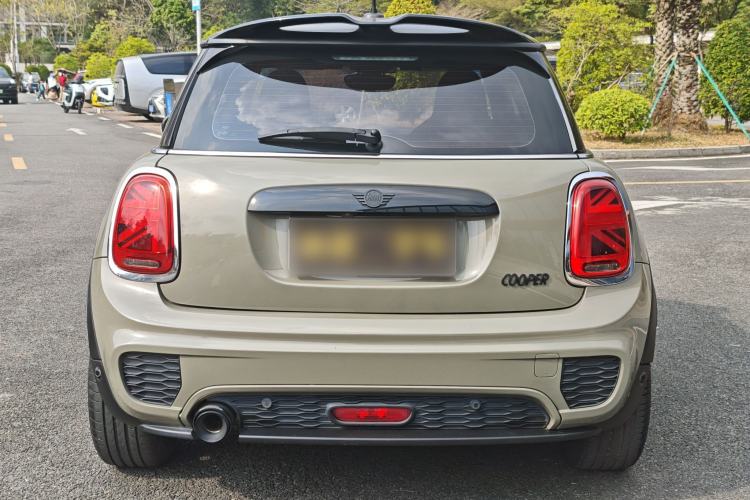 Used MINI MINI 2018 1.5T COOPER Racing Driver
