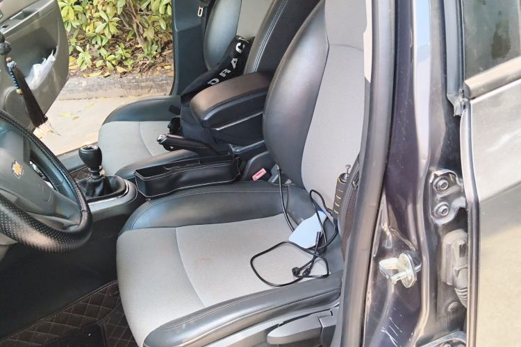 Used Chevrolet Cruze 2013 1.6L SL MT Left Front Seat