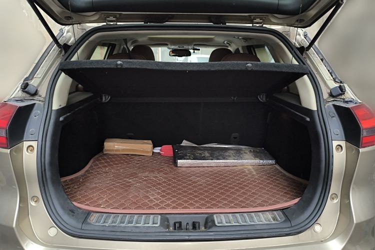 Used Geely Auto Emgrand X7 Sport 2016 1.8TD Automatic ZhiZun Version
