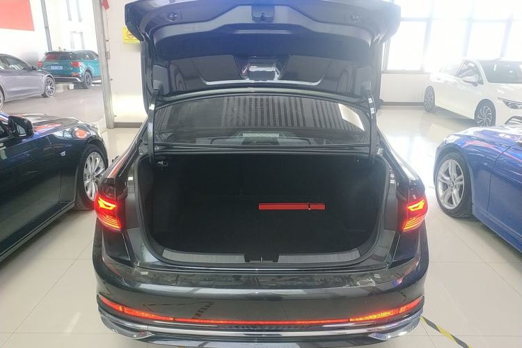 Used Volkswagen Sagitar 2025 300TSI DSG Excellence Edition
