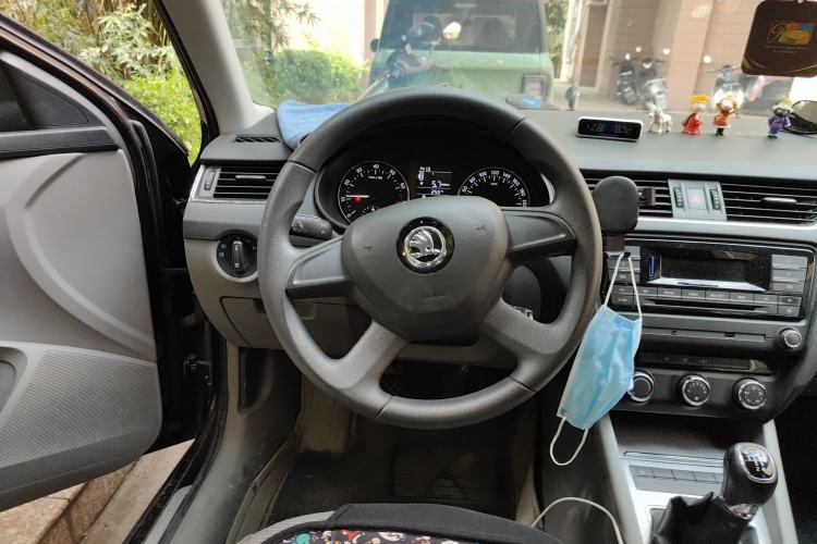 Used Skoda Octavia 2015 1.6L Manual Yijie Edition