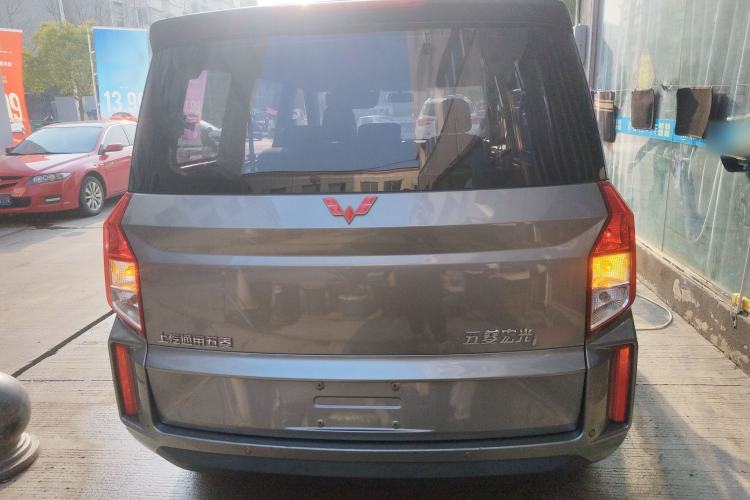 Used Wuling Hongguang PLUS 2019 1.5T Manual Standard Edition 5 Seats
