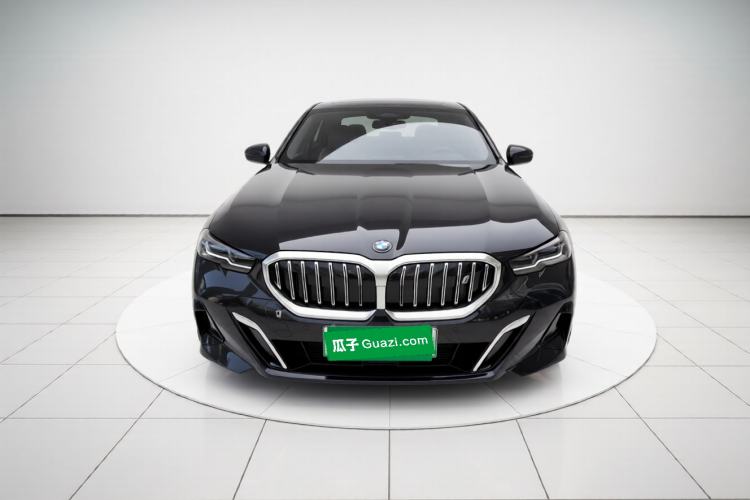 Used BMW i5 2025 eDrive 40L M Sport Package Front