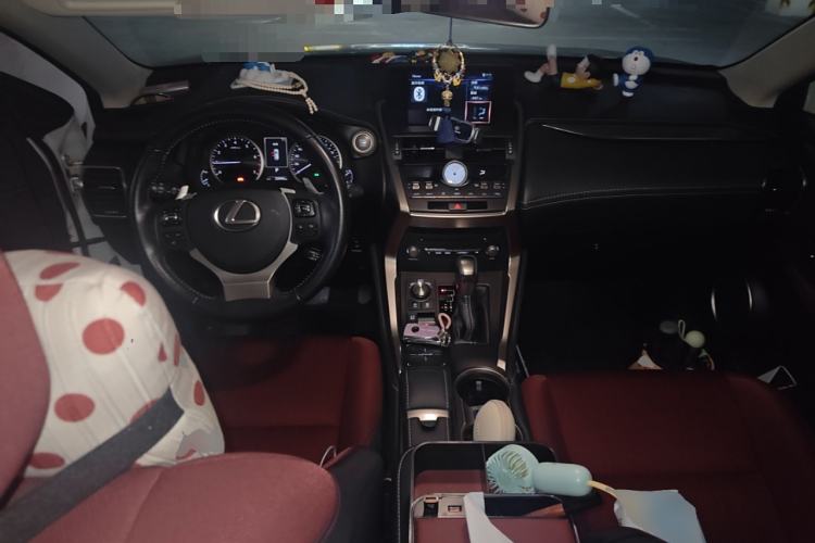 Used Lexus NX 2017 200 Front-Wheel-Drive X-Trail SE Edition Center Console