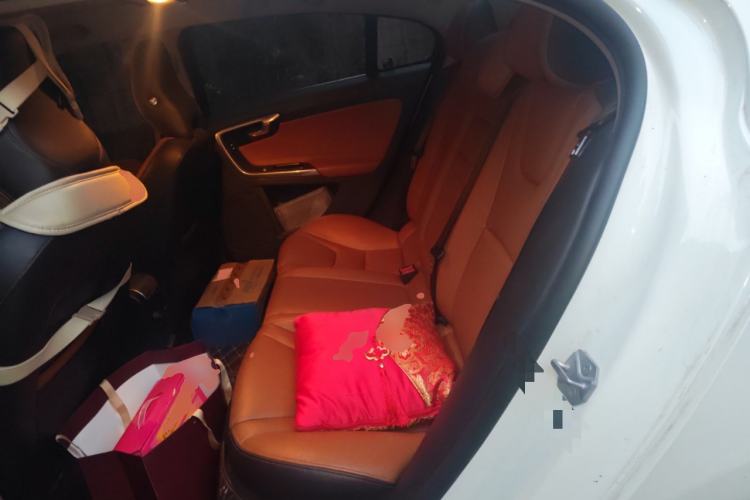 Used Volvo S60 2017 S60L T4 Smart Range Edition
