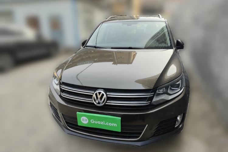 Used Volkswagen Tiguan 2015 1.8TSI Automatic All-Wheel-Drive Luxury Model Front