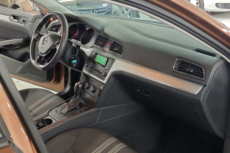 Used Volkswagen Lamando 2018 230TSI DSG Fashion Edition
