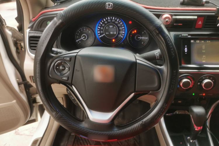 Used Honda Crider 2015 1.8L Automatic Ultra-Configured Limited Edition Steering Wheel