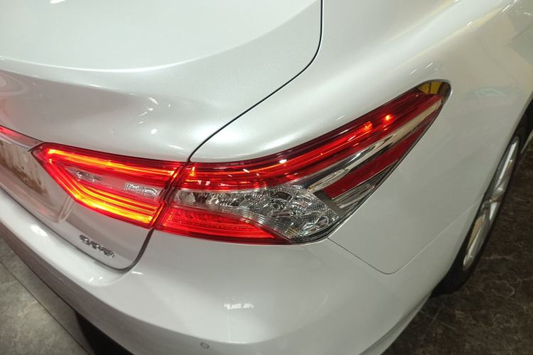 Used Toyota Camry 2021 2.0G Luxury Edition