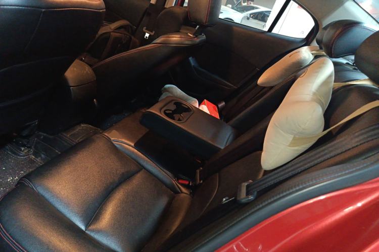 Used Mazda 3 Axela 2017 Sedan 1.5L Automatic Comfort Model Emission Standard China V