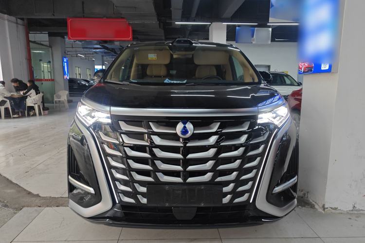 Used Denza D9 2025 DM-i Intelligent Drive 1020 Four-Wheel Drive Prestige Model