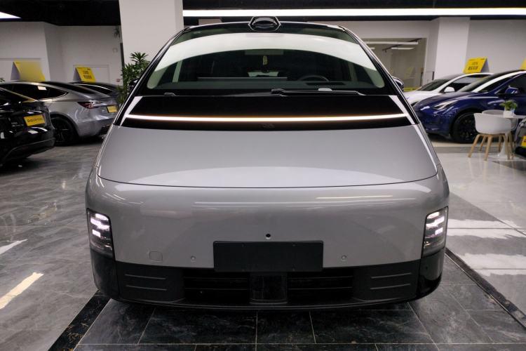 Used Li Auto MEGA 2024 Ultra Model Exterior 1