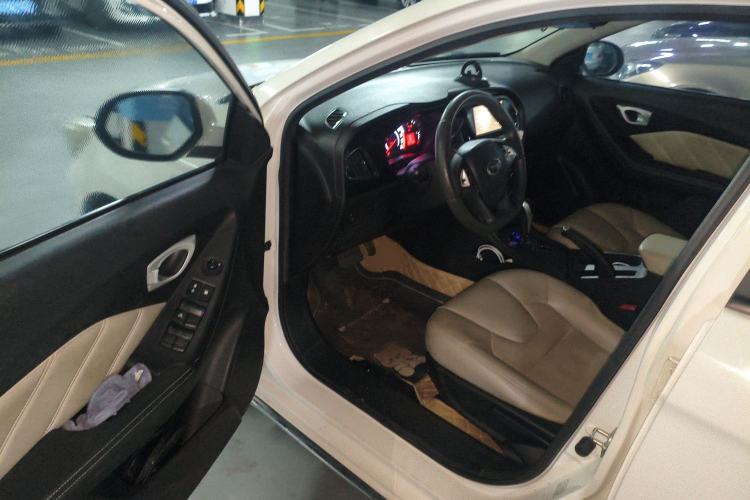 Used GAC Trumpchi GA3S Vision 2014 1.6L Automatic Luxury ESP Version
