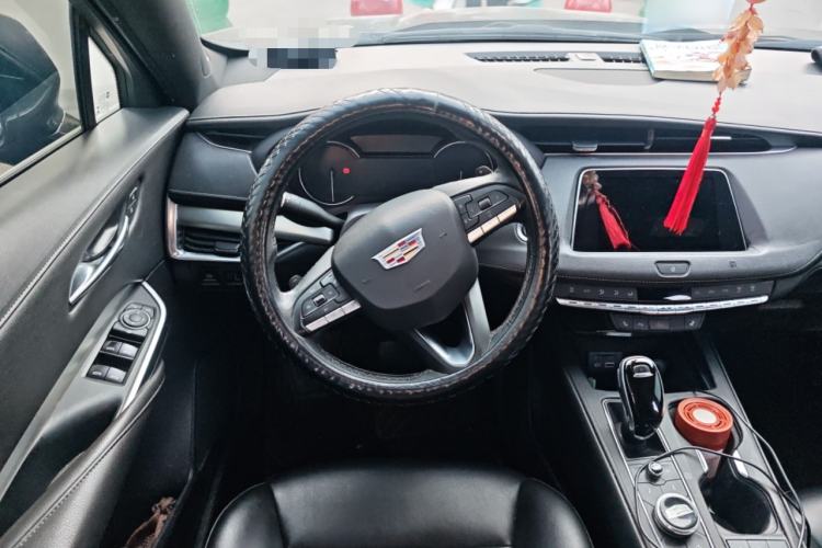 Used Cadillac XT4 2021 28T Two-Wheel Drive Leading Version