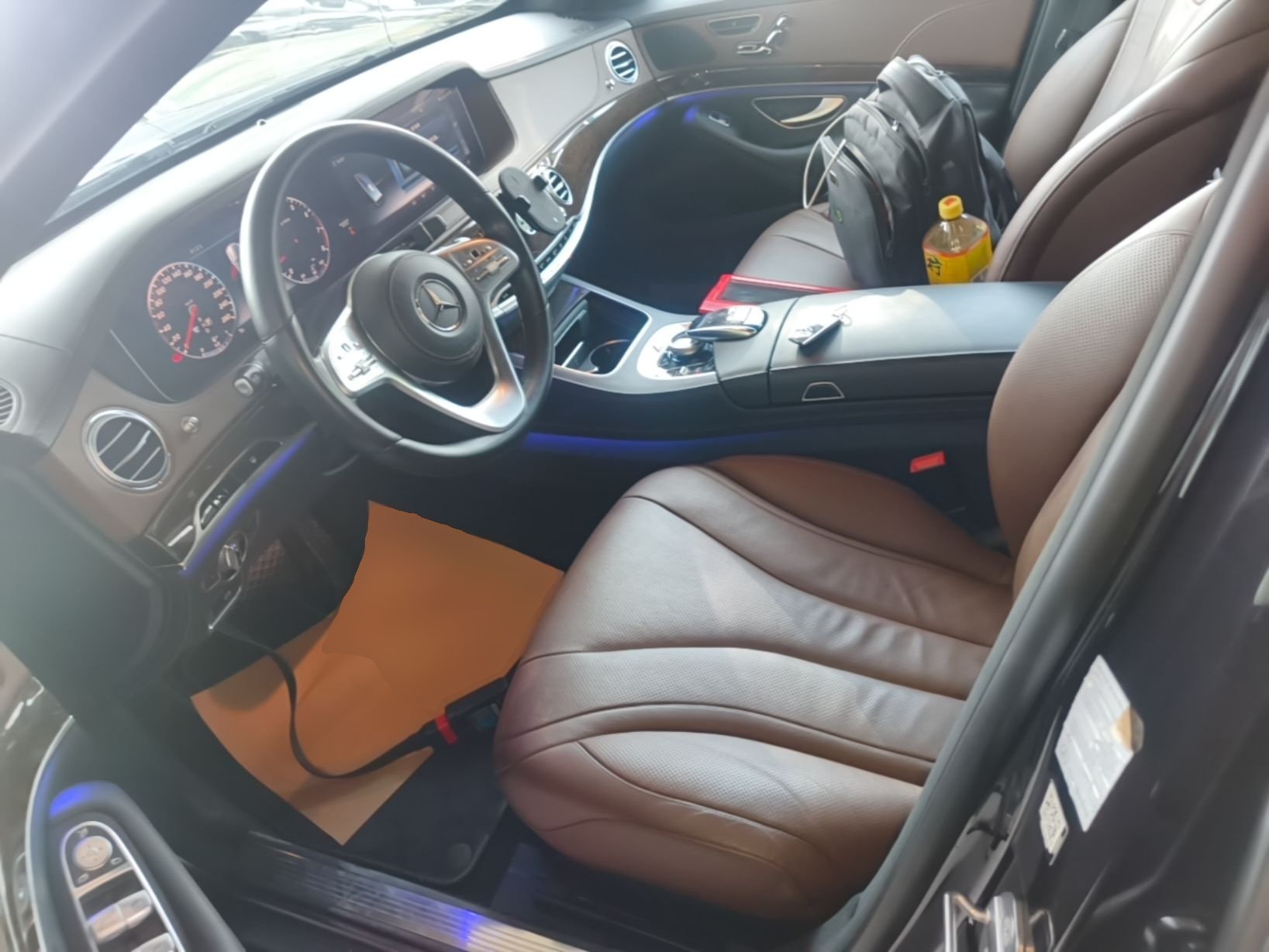 Interior delantero
