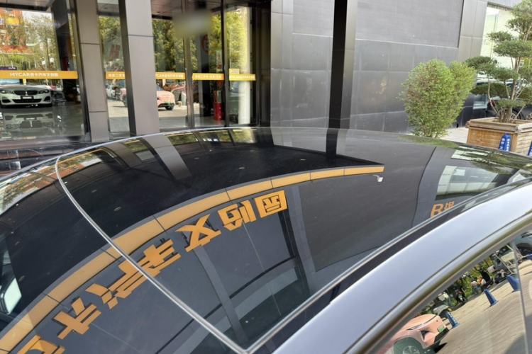 Used Tesla Model Y 2021 Long-Range All-Wheel-Drive Version
