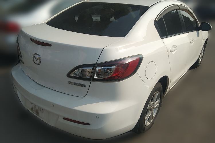 Used Mazda 3 2015 Sedan 1.6L Automatic Elite Model Rear Right 45 Deg