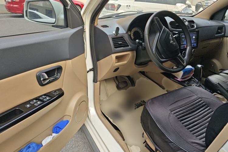 Used Wuling Hongguang 2014 1.5L S Automatic Comfort Edition