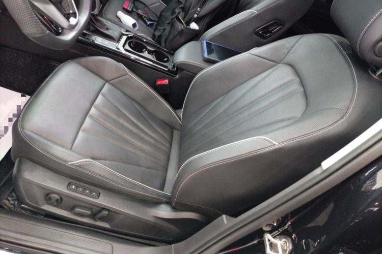 Used Volkswagen Passat 2024 380TSI Starry Dragon Edition
