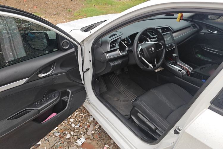 Used Honda Civic 2016 220TURBO CVT Luxury Edition
