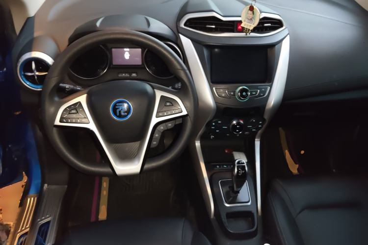 Used BYD Yuan New Energy 2018 EV360 Smart Connected Cool Model Steering Wheel