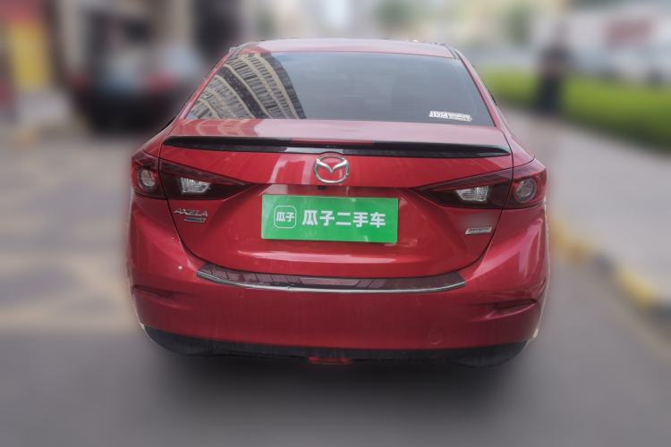 Used Mazda 3 Axela 2016 Sedan 2.0L Automatic Flagship Model
