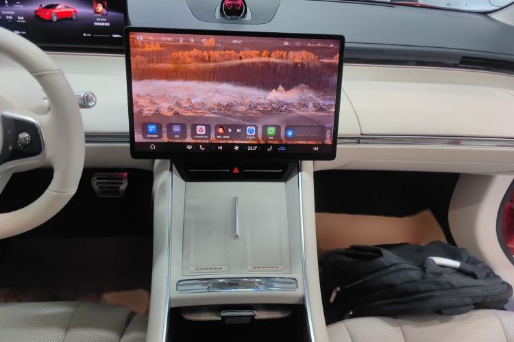 Used Hima Luxeed S7 2025 785 km Ultra